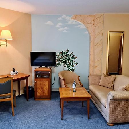 Hotel Restaurant Felix ベンスハイム エクステリア 写真