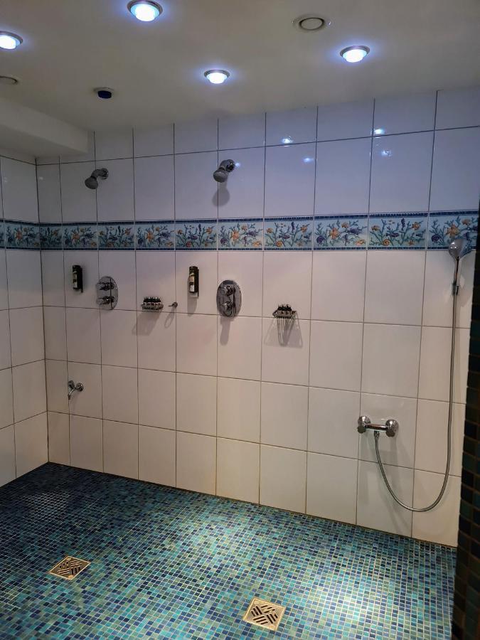 Hotel Restaurant Felix ベンスハイム エクステリア 写真